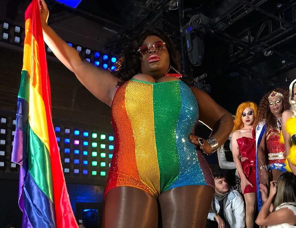 Jojo Maronttinni lanÃ§a aguardado clipe de 'Arrasou Viado', faixa em menÃ§Ã£o  Ã s causas LGBTs - Portal PopNow - Know how pop!