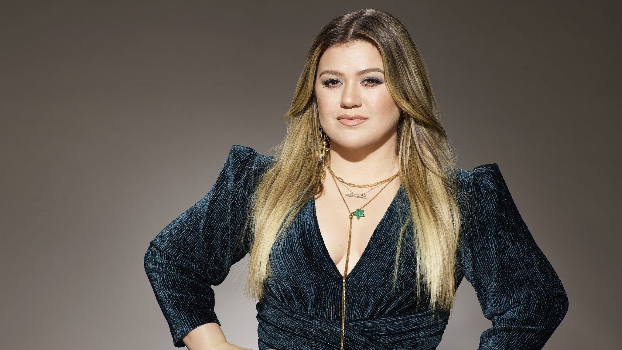 Kelly Clarkson. Foto: Reprodução / Twitter (@kellyclarkson)